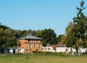 Гостиница Gästehaus am Landgut  Шёнвальде-Глин